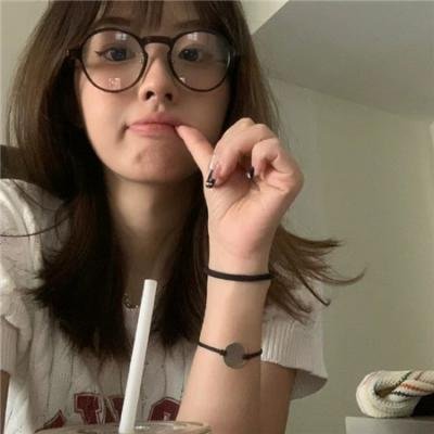 穿成反派权臣的恶毒妻